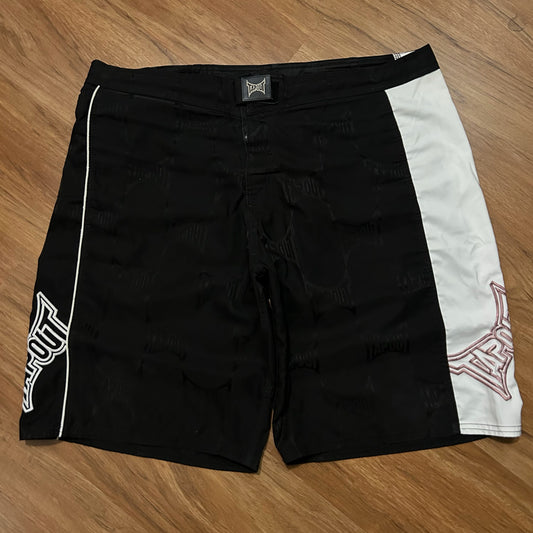 (L/XL) Vintage Tapout Black Embroidered MMA Black Board Shorts
