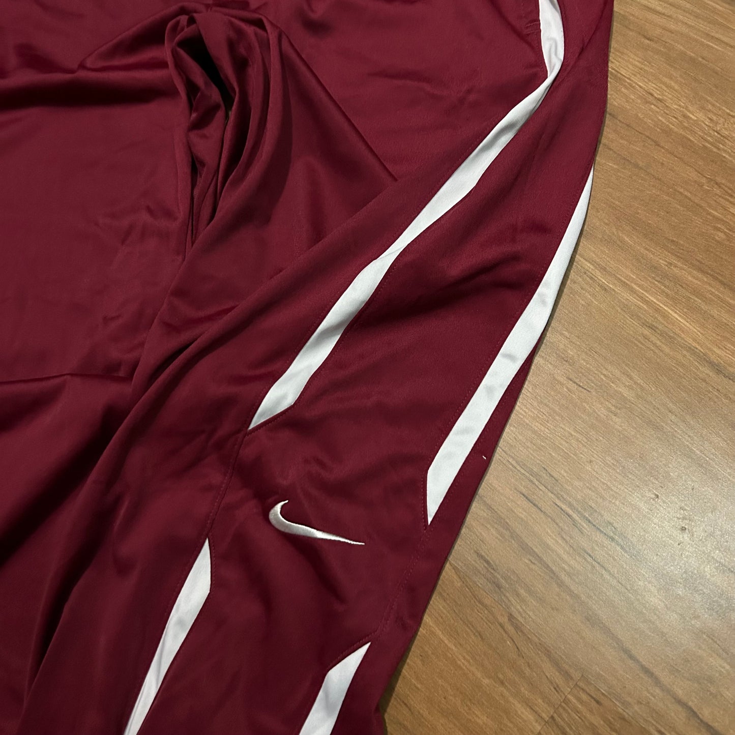 (L) Vintage Y2K Nike Sportswear Burgundy Track Pants