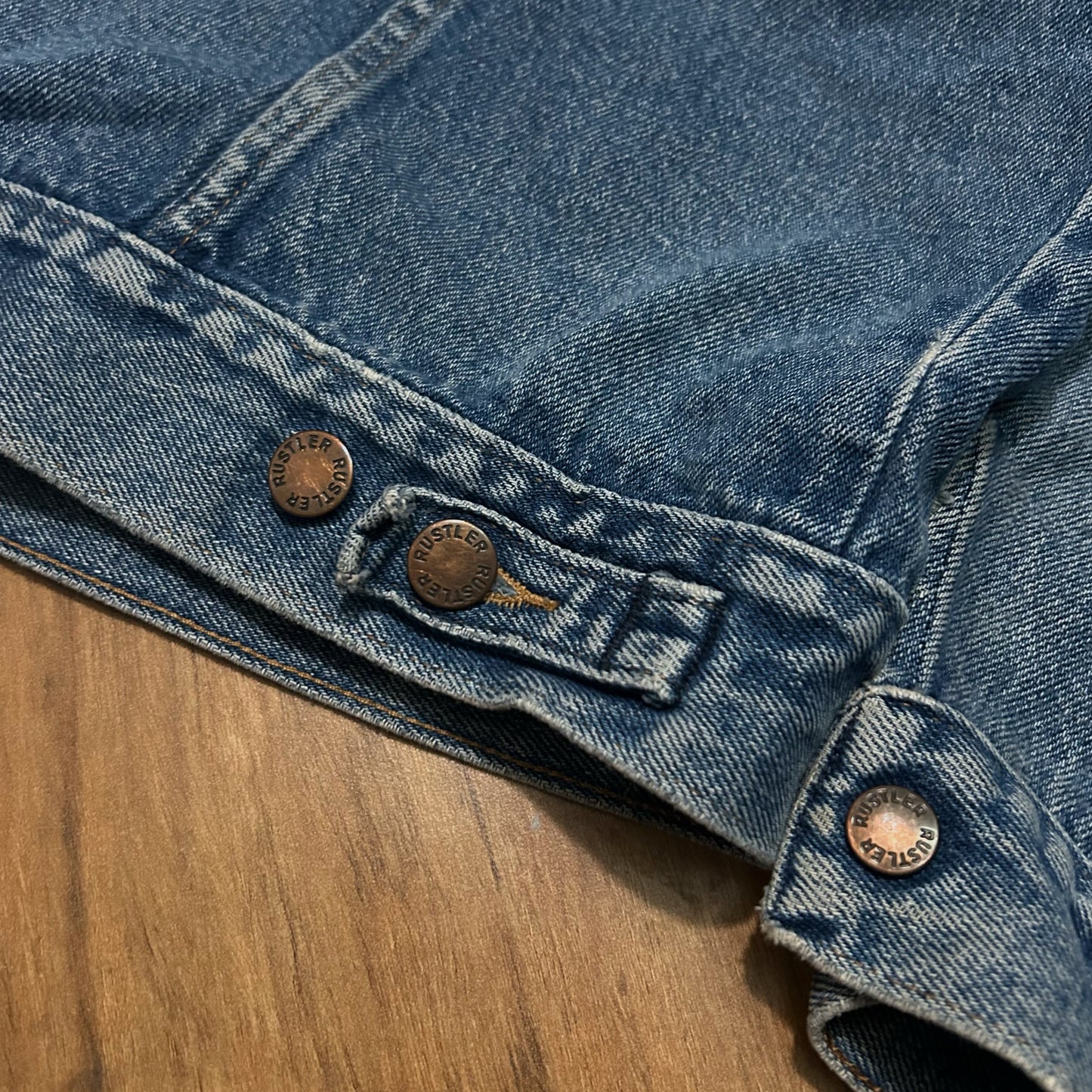 (Women L) Vintage Women's Rustler Made In USA Blue Denim Trucker Jacket