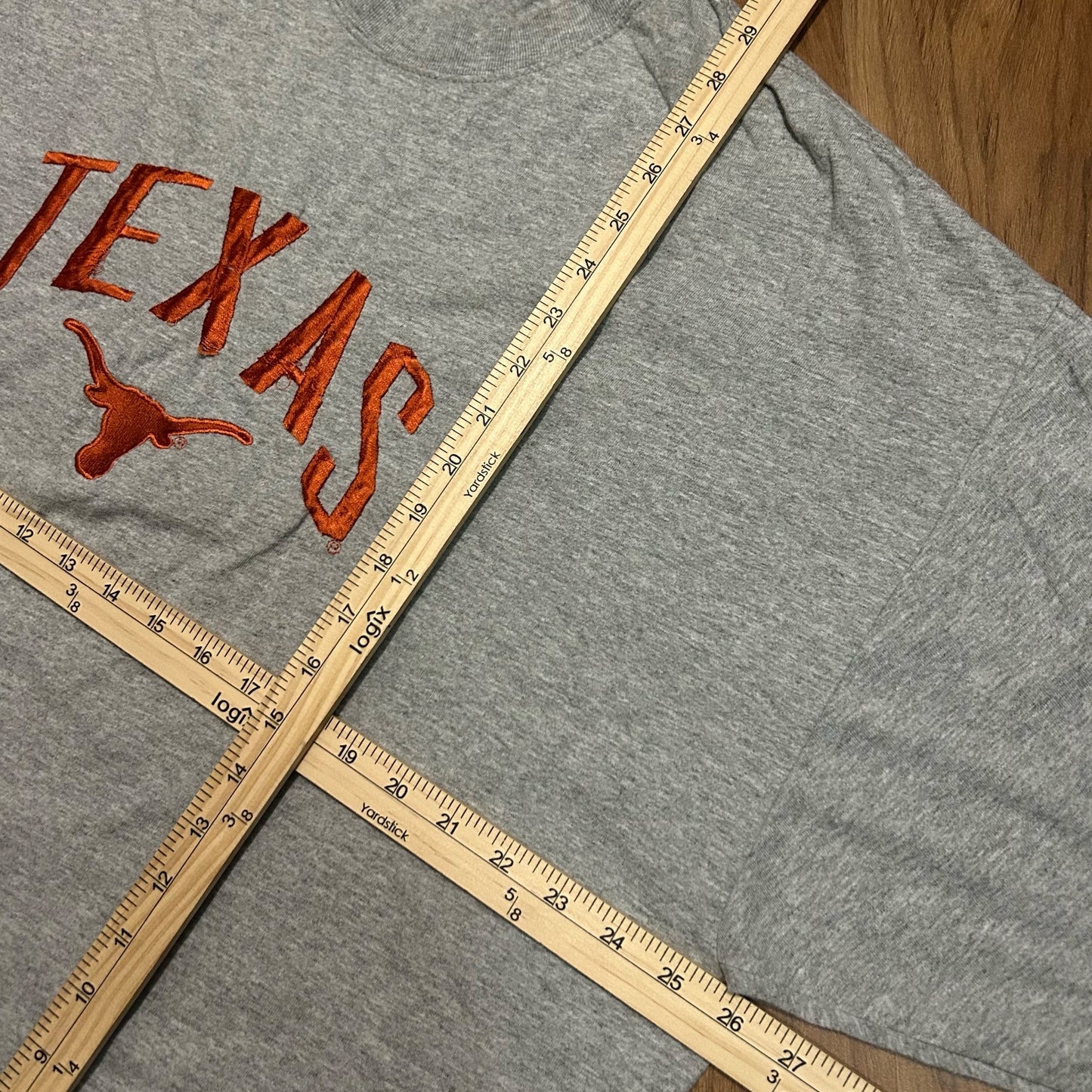 (XXL) Vintage 2000s Texas Longhorns Embroidered Grey T-Shirt