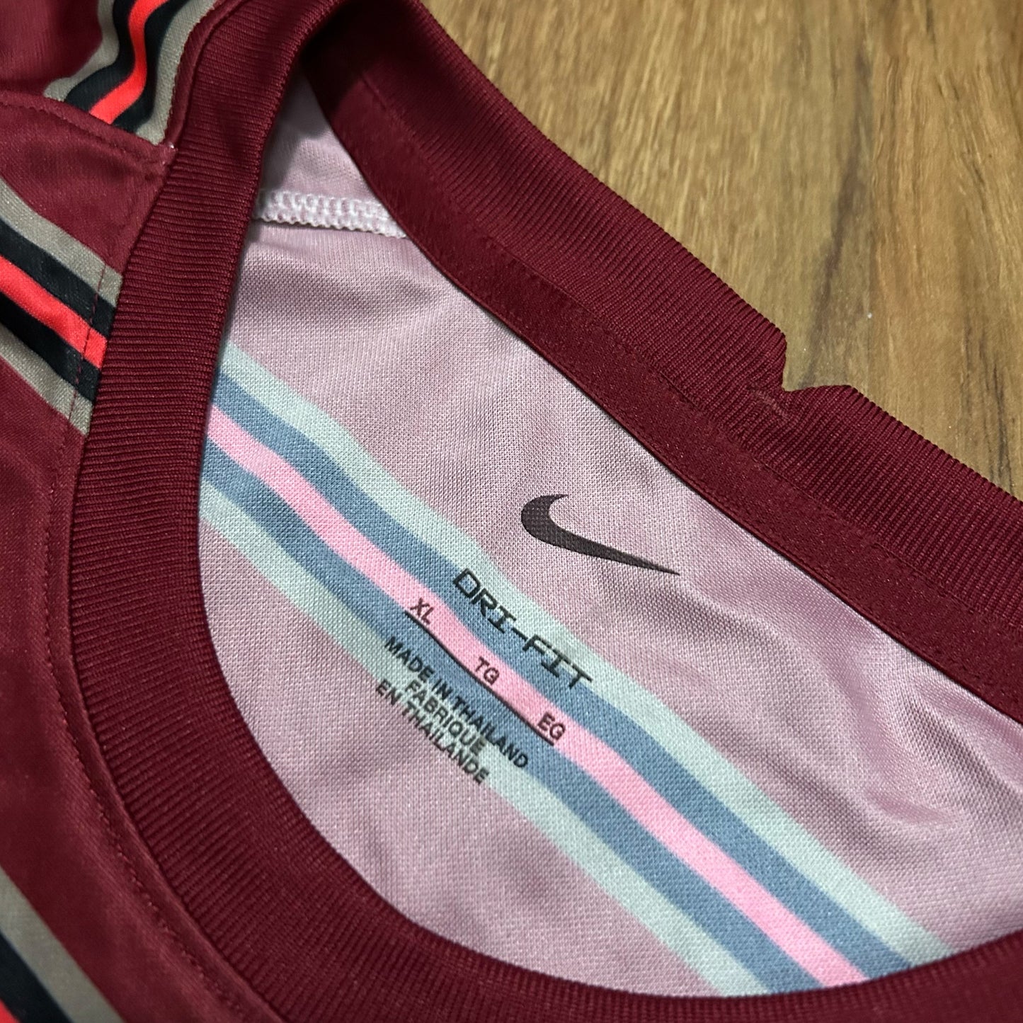 (XL) Nike Liverpool AXA Soccer Training Striped Jersey