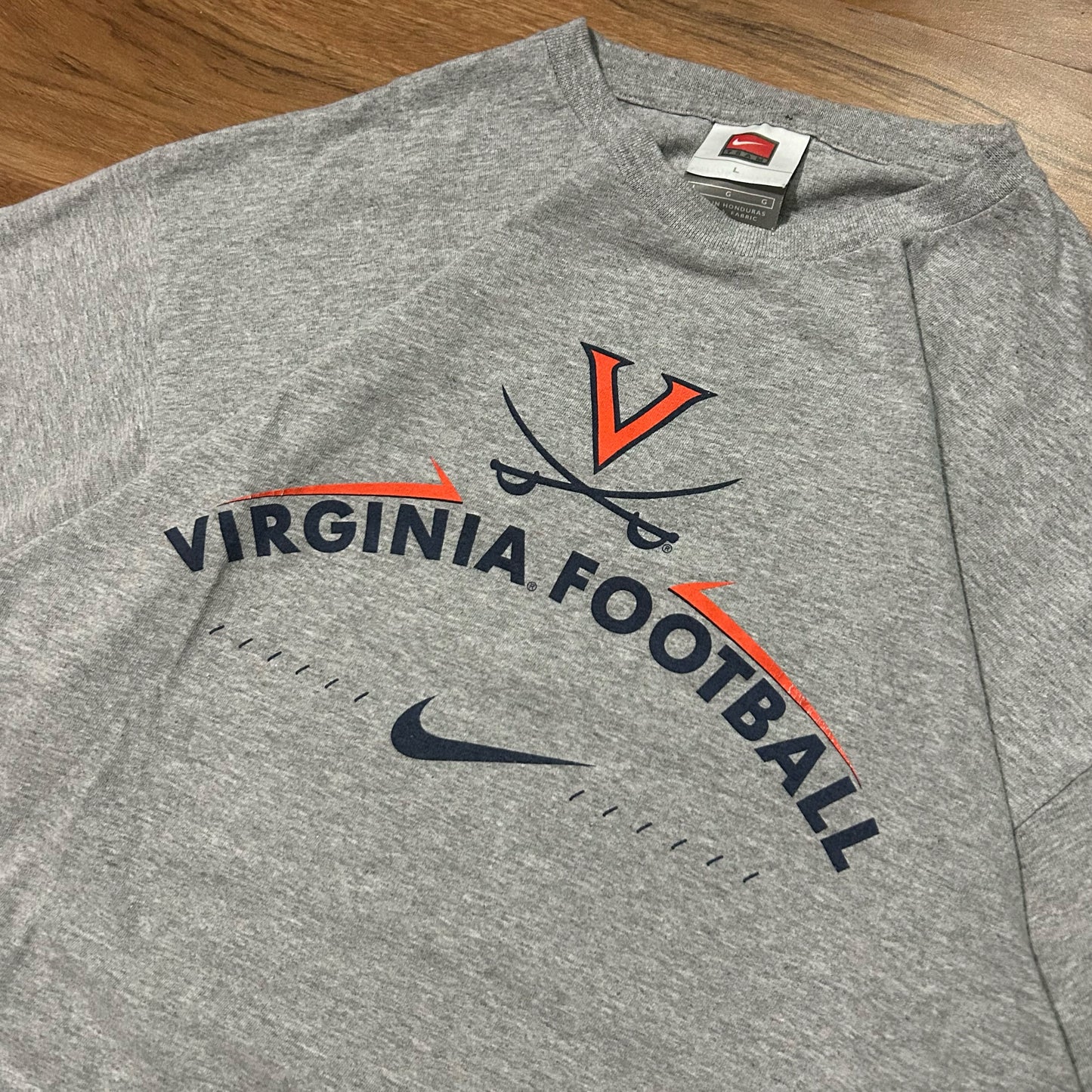(L) Vintage Y2K Nike Virginia University Football Grey T-Shirt