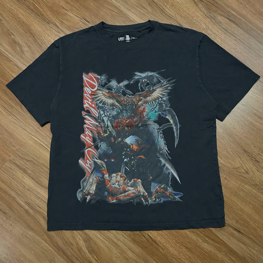 (L) Uniqlo UT Capcom 40th Anniversary Devil May Cry Graphic T-Shirt