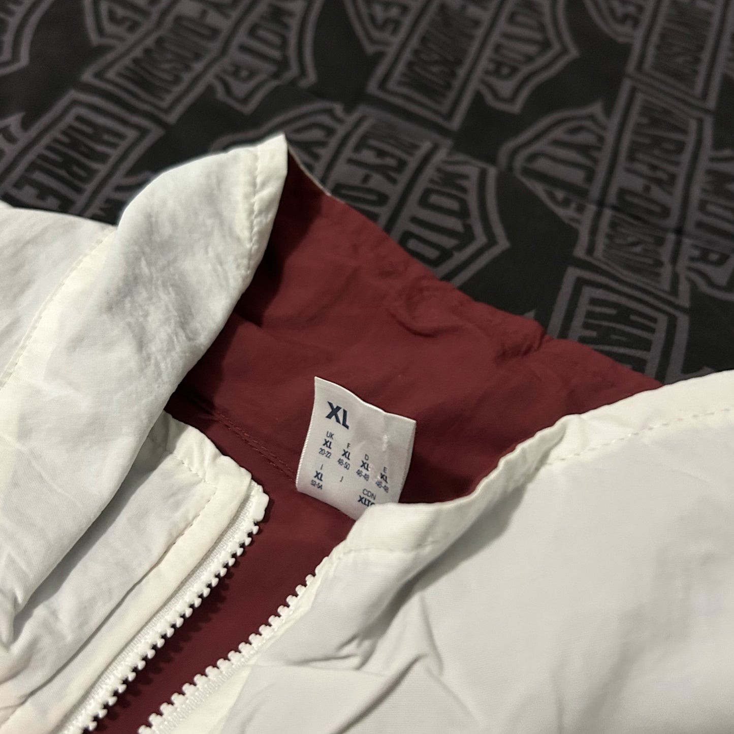 (Women XL) Reebok Women's Classic Franchise Zip-Up Cropped Track Windbreaker Jacket