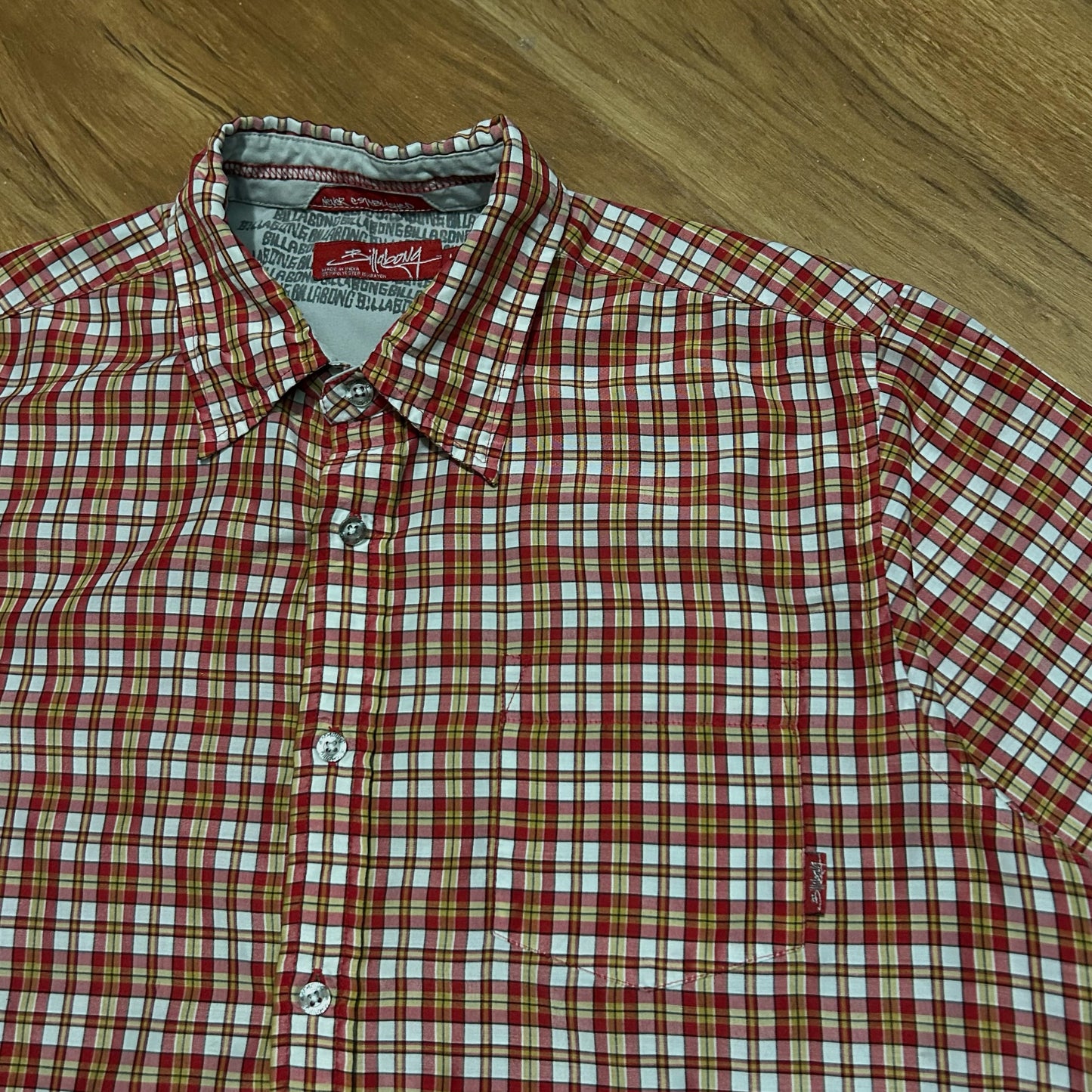 (L) Vintage Y2K Billabong Surfwear Plaid Red Yellow Button-Up Shirt