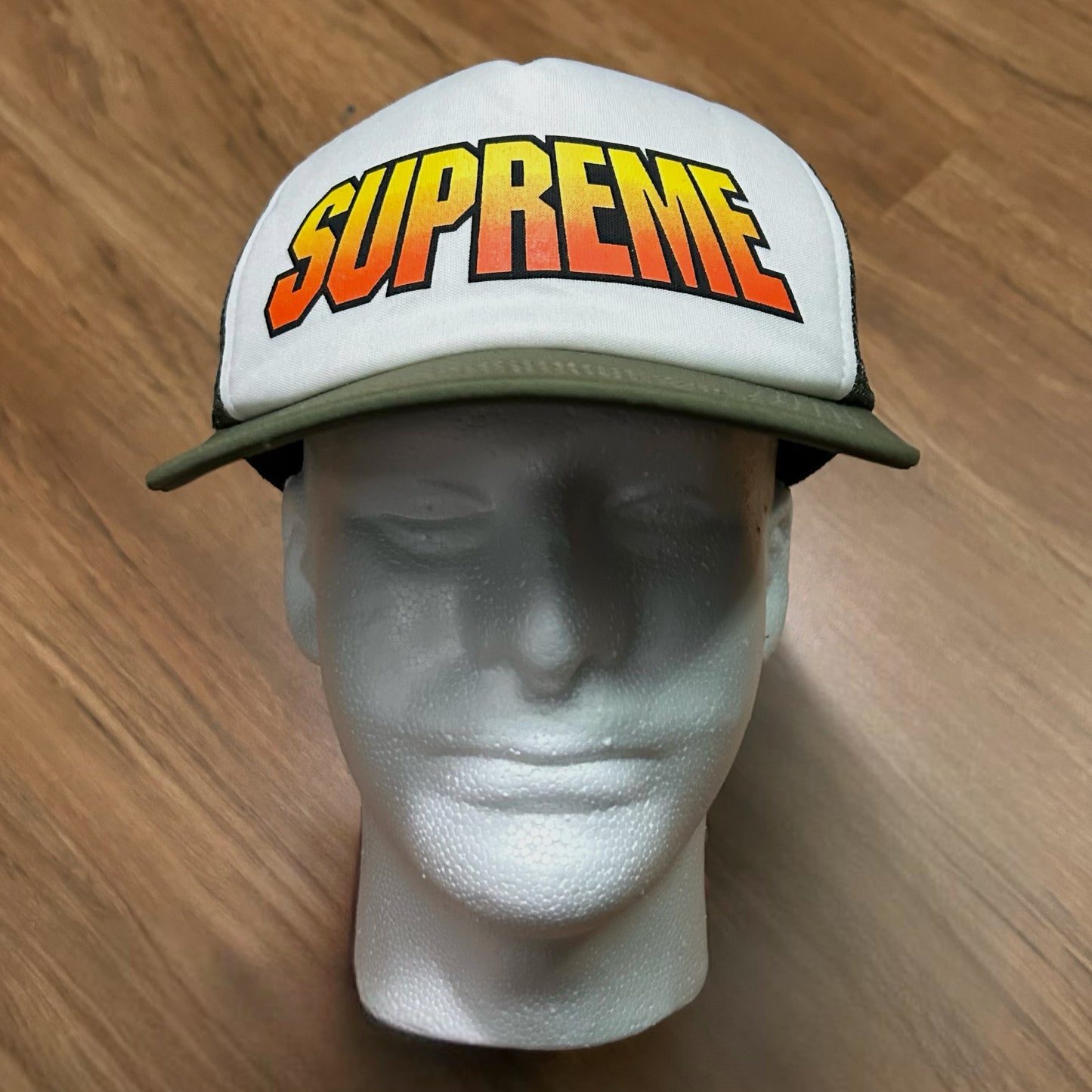 (OS) Supreme Gradient Mesh Snapback SS24 Hat