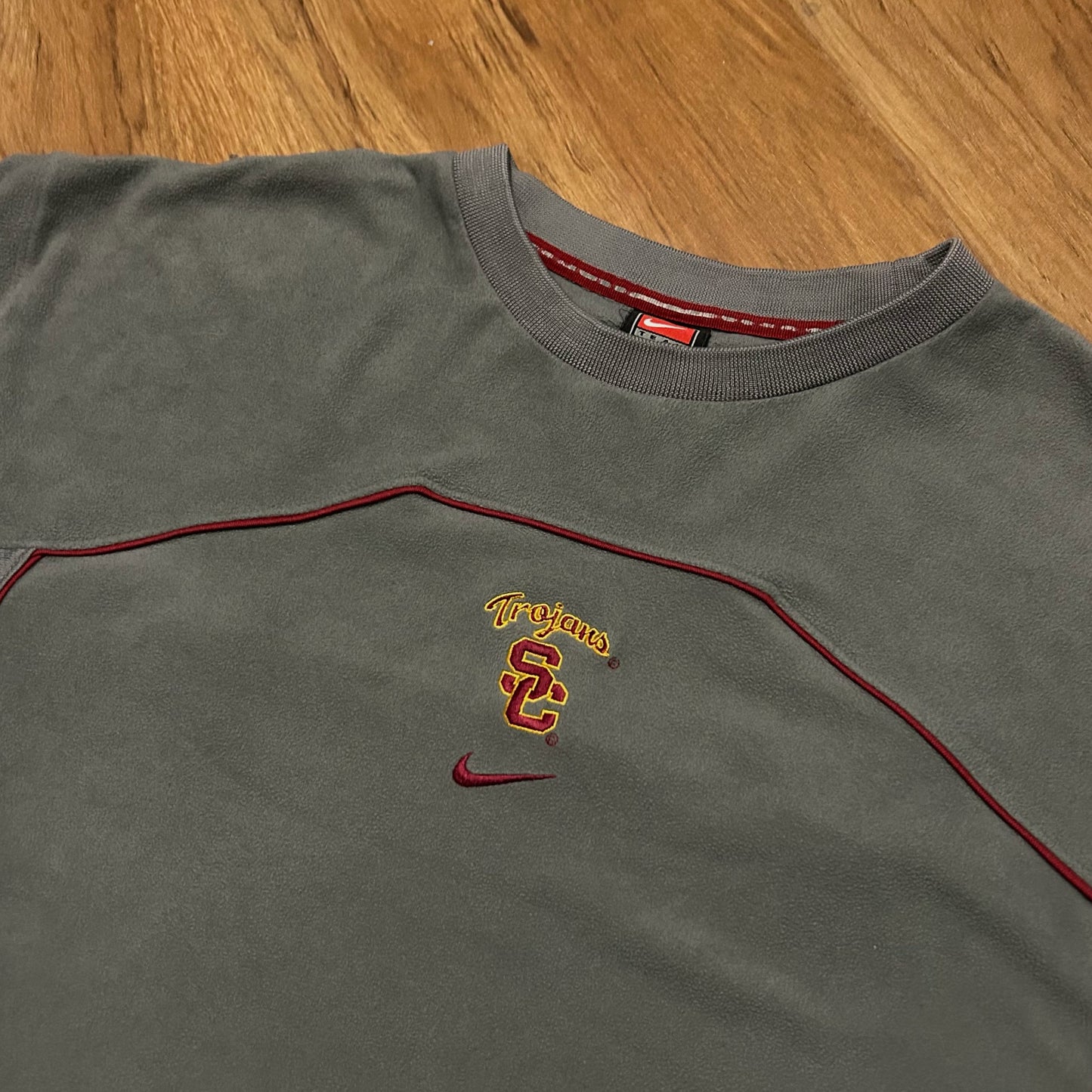 (XL) Vintage Y2K Nike USC Trojans Center Swoosh Fleece Longsleeve Pullover