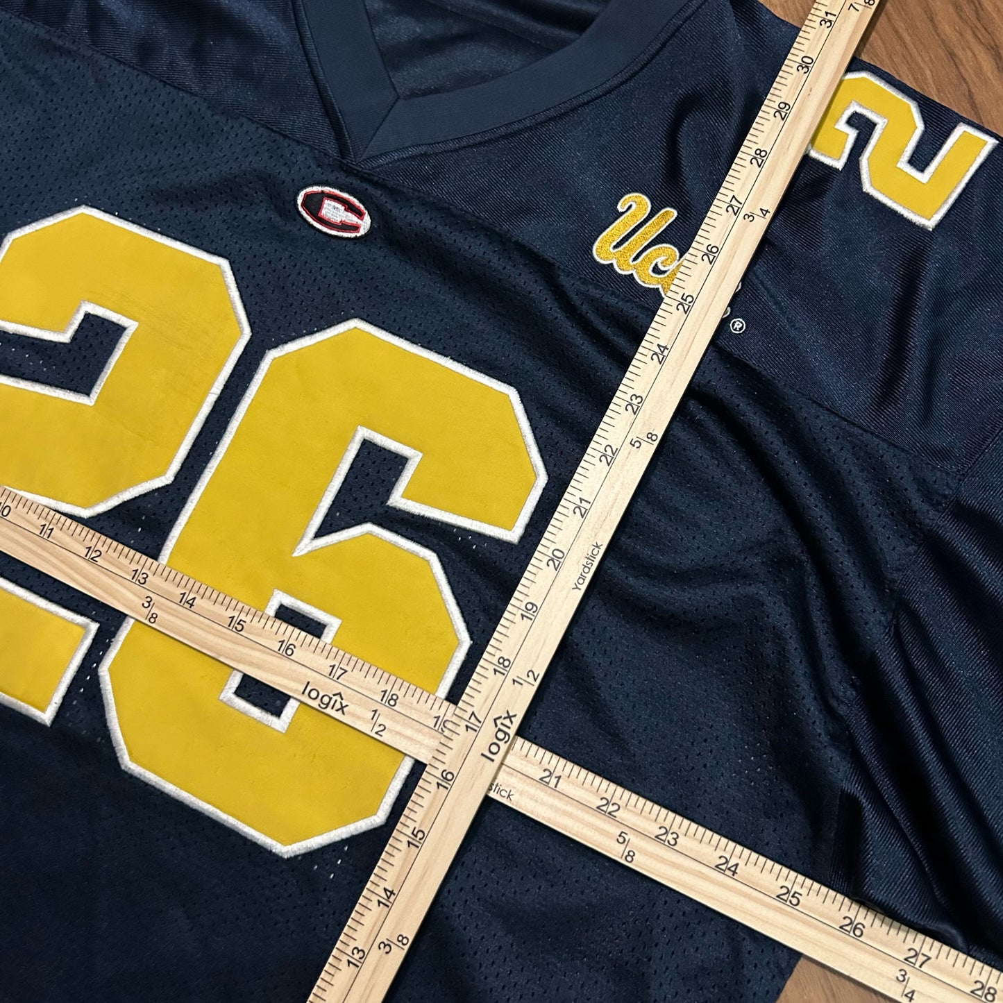 (XL) Vintage 2000s UCLA Bruins Embroidered Patch Navy Mesh Jersey
