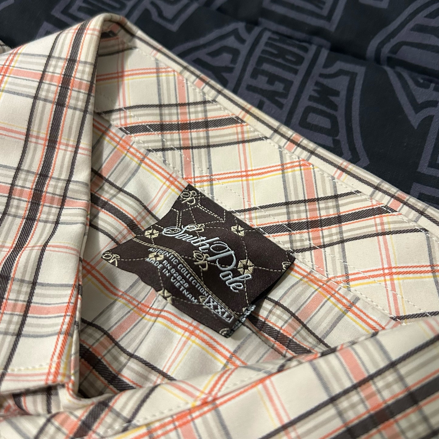 (XXL) Vintage Y2K Southpole Plaid Shortsleeve Button Up Shirt