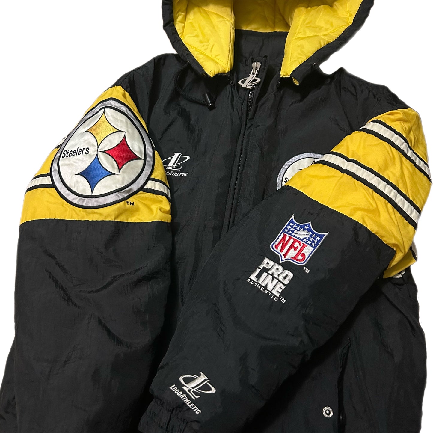 (M) Vintage 90s Logo Athletic Pittsburg Steelers Black Yellow Puffer Jacket
