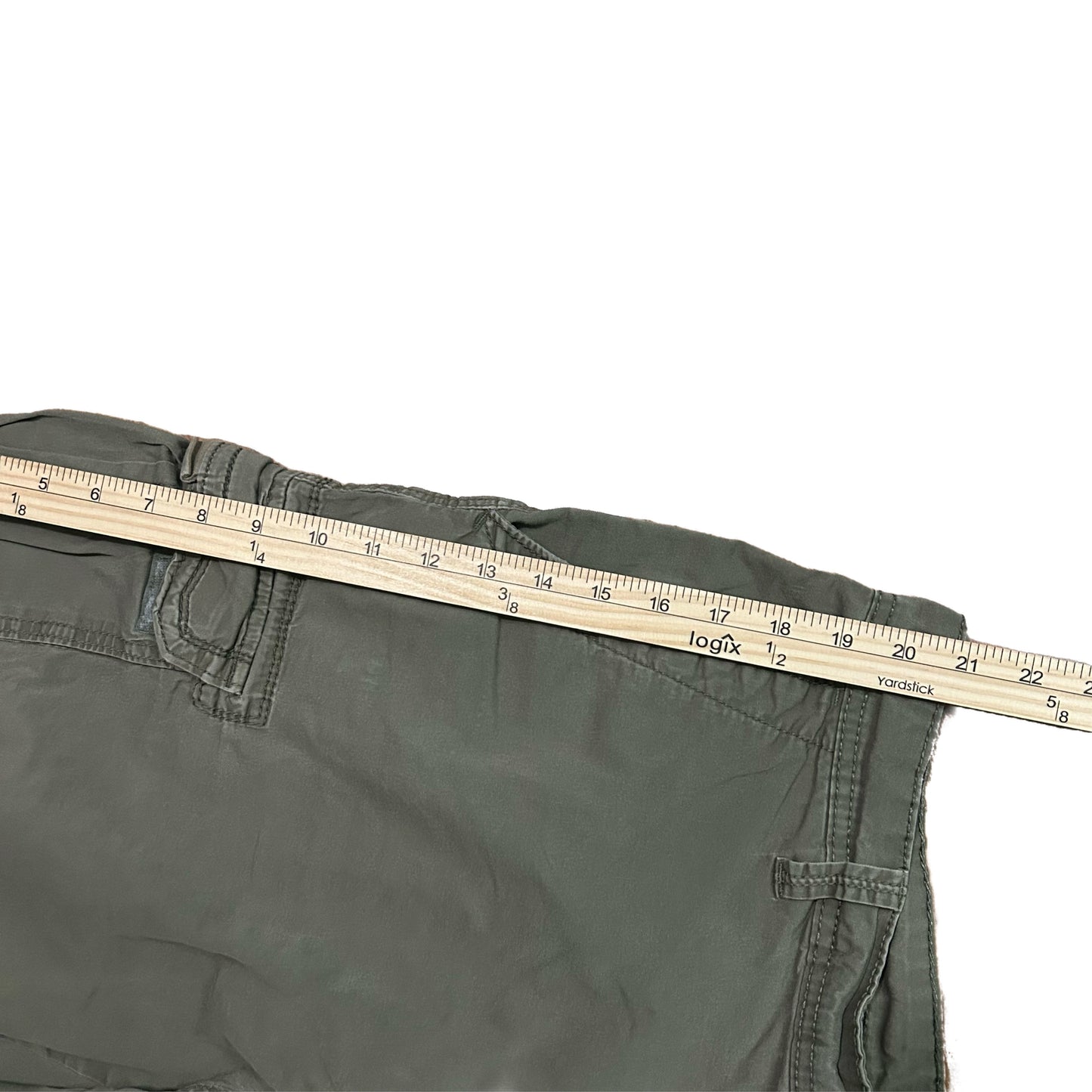 (36) Union Bay Olive Cargo Shorts