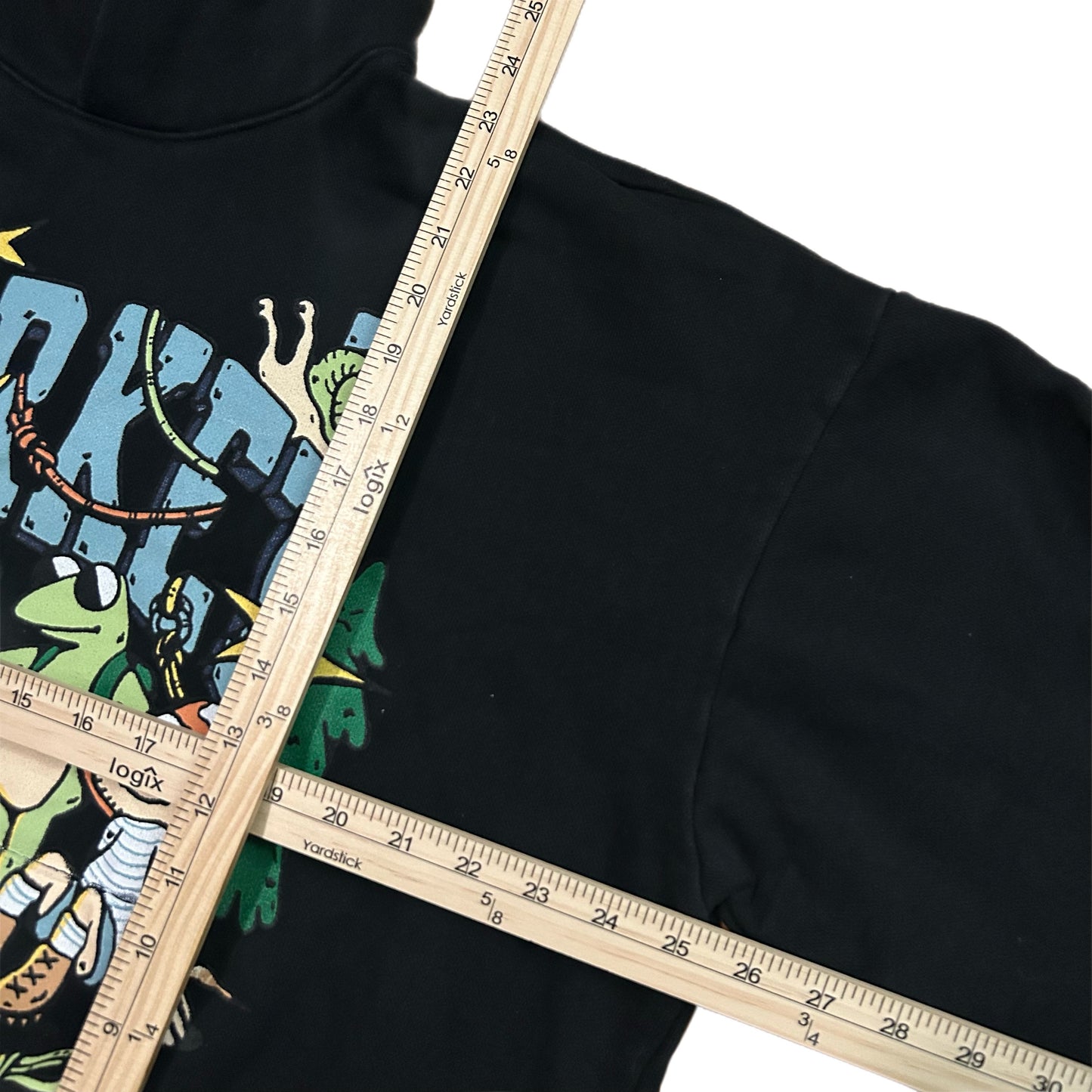(L) Market Backcountry Buds Black Hoodie