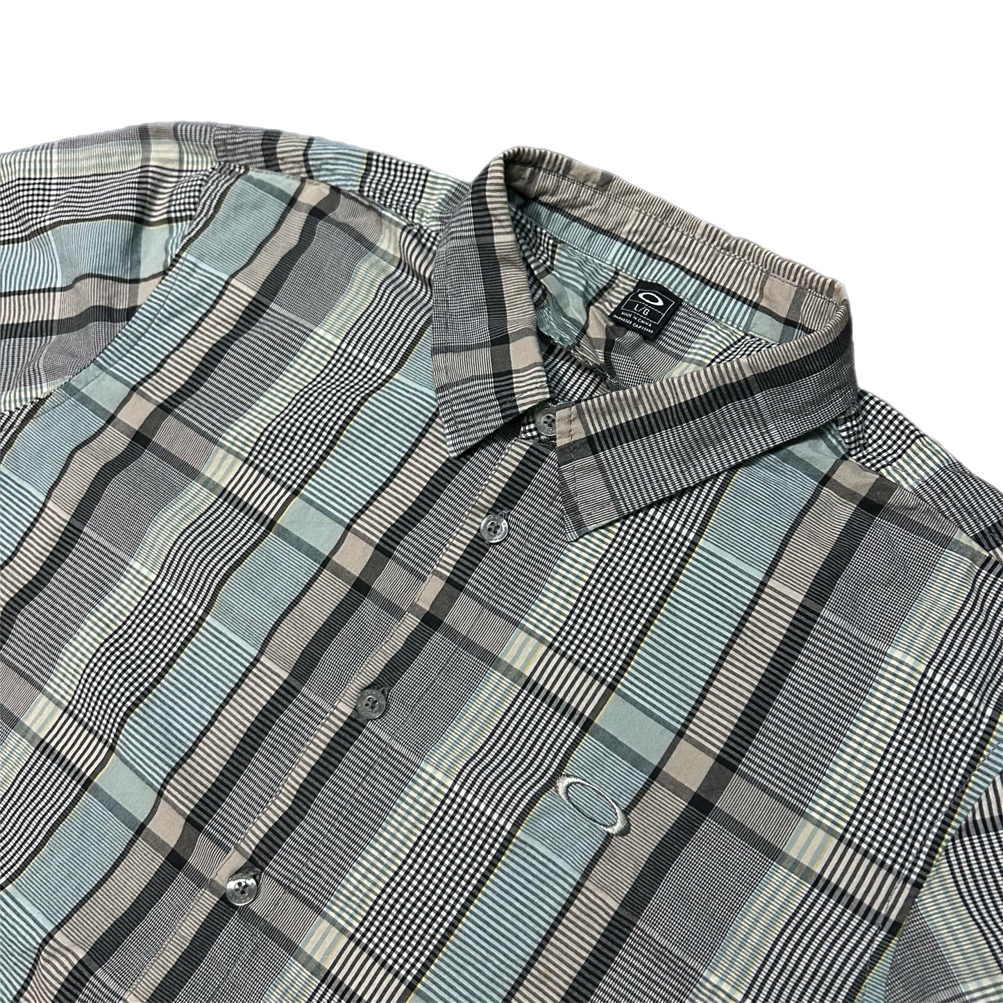 (L) Y2K Oakley Plaid Button-Up Shirt