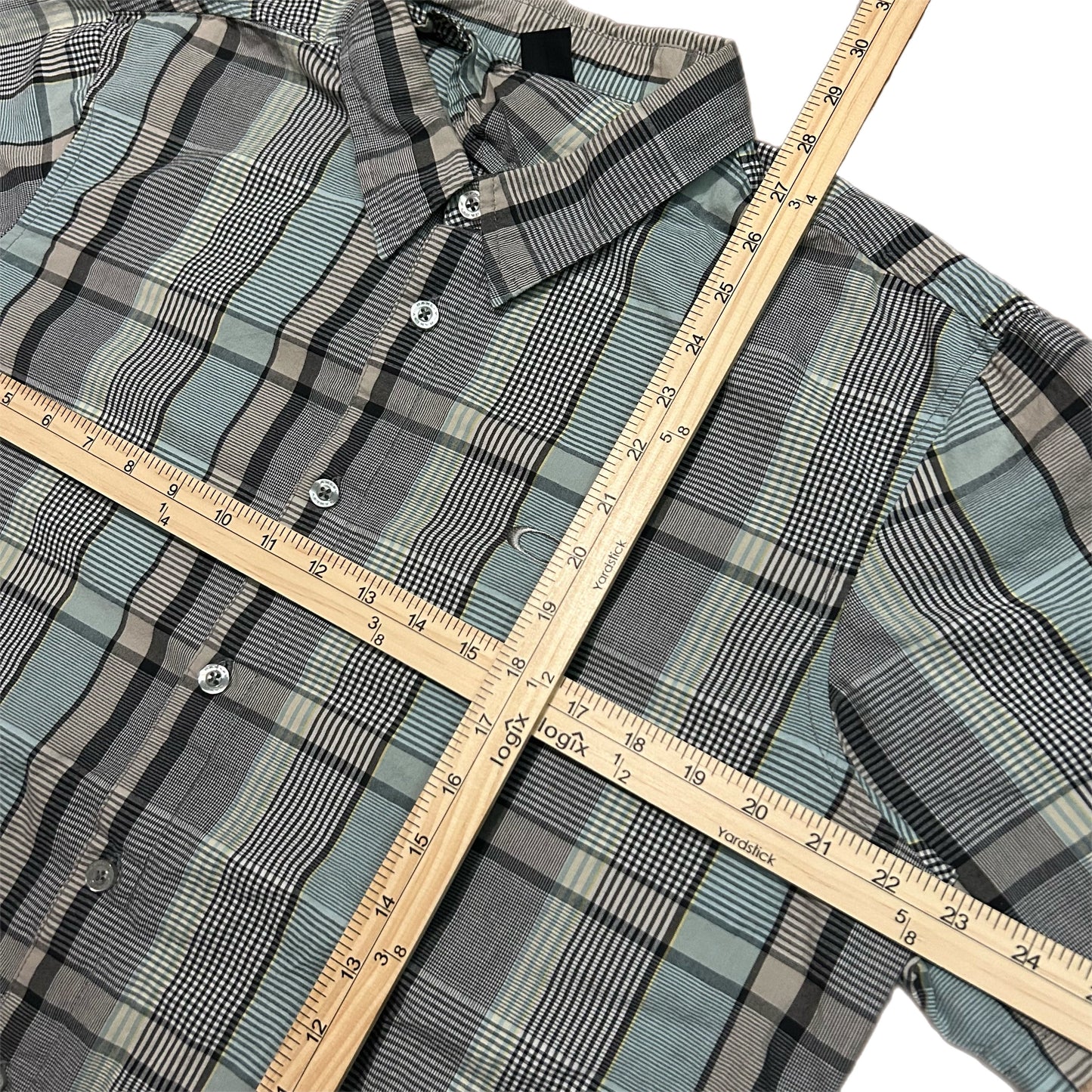 (L) Y2K Oakley Plaid Button-Up Shirt