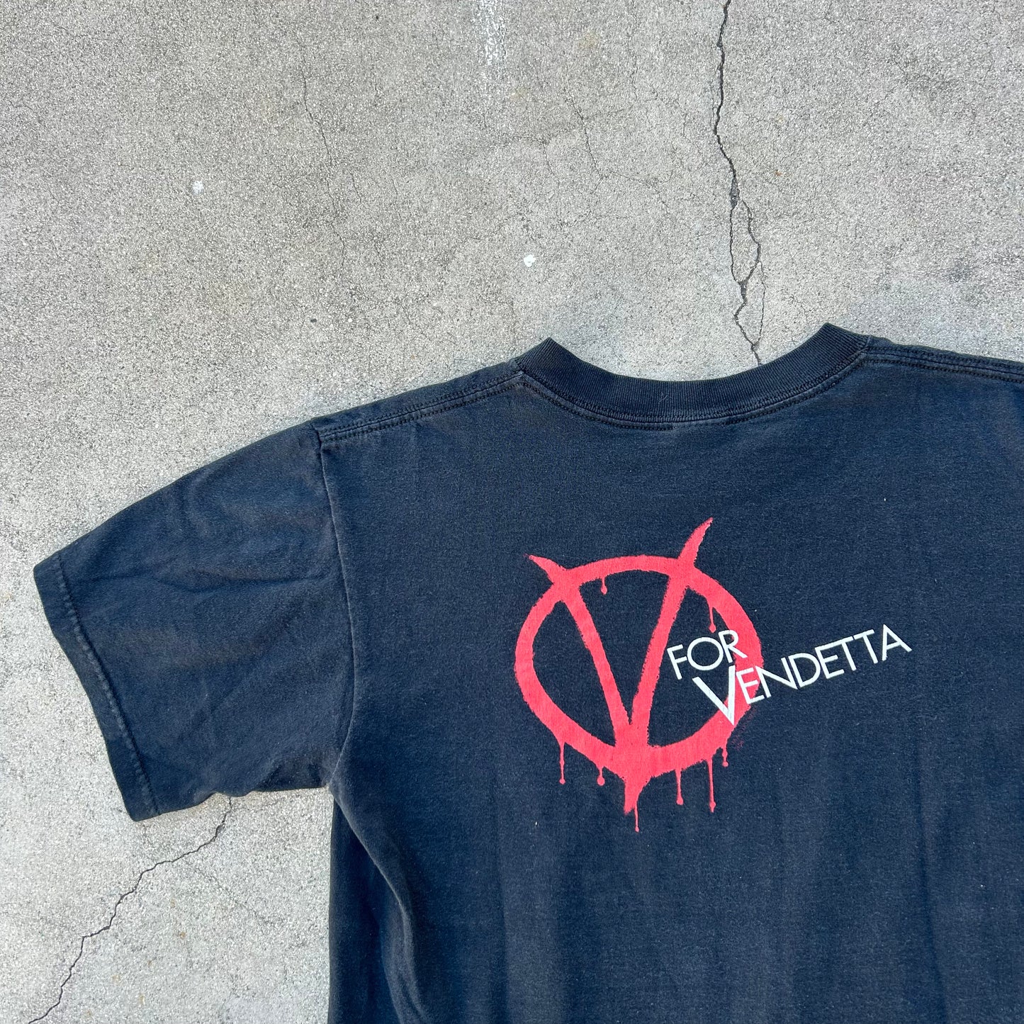 (M) 2006 V Is For Vendetta Promo Shirt