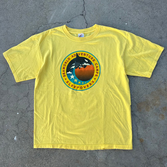 (M) Vintage Seaworld Adventure Camp Shirt