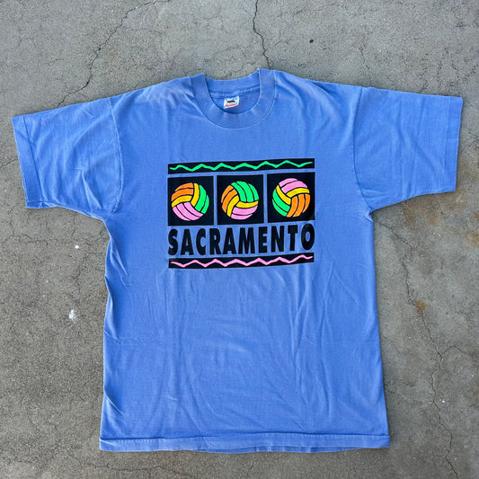 (L) Vintage Sacramento Volleyball Single Stitch Shirt