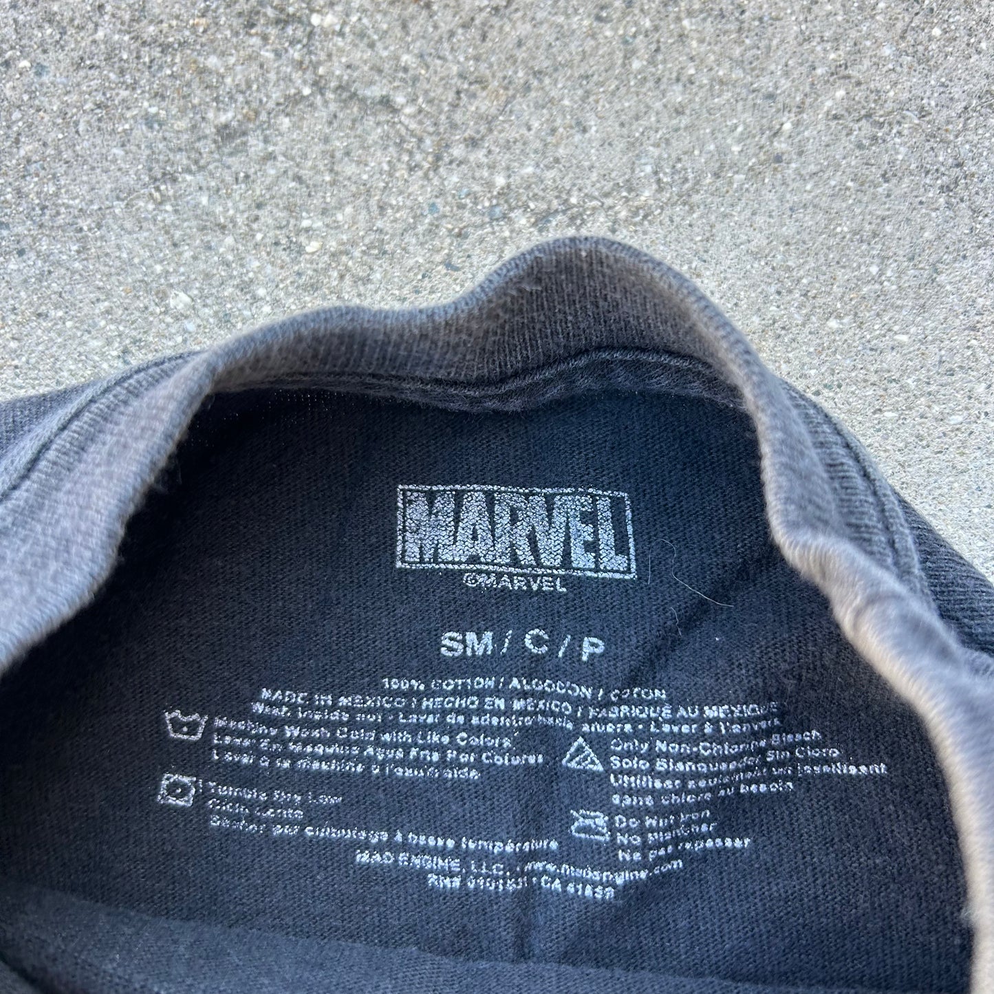 (S) Marvel Amazing Spiderman Black Suit Shirt