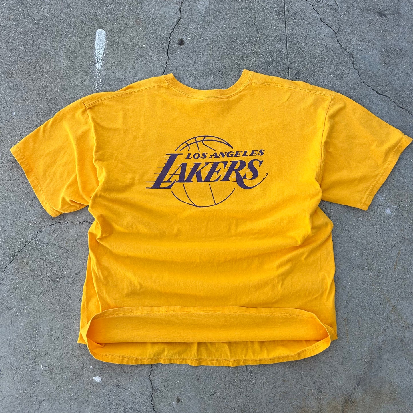 (XL) Vintage Los Angeles Lakers 'This Is the ONE' Yellow Shirt