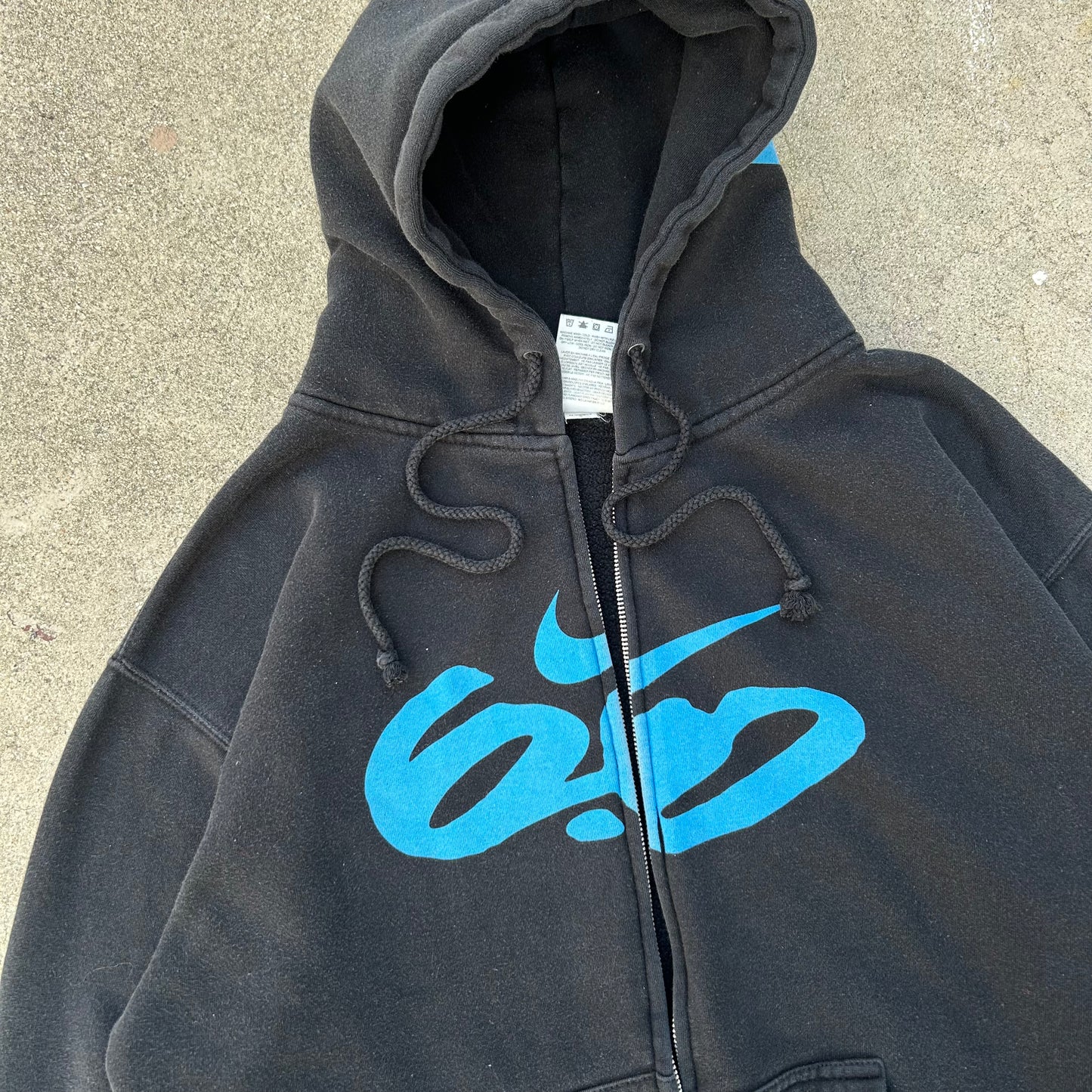 (M) Y2K Nike 6.0 Black Zip-Up Hoodie