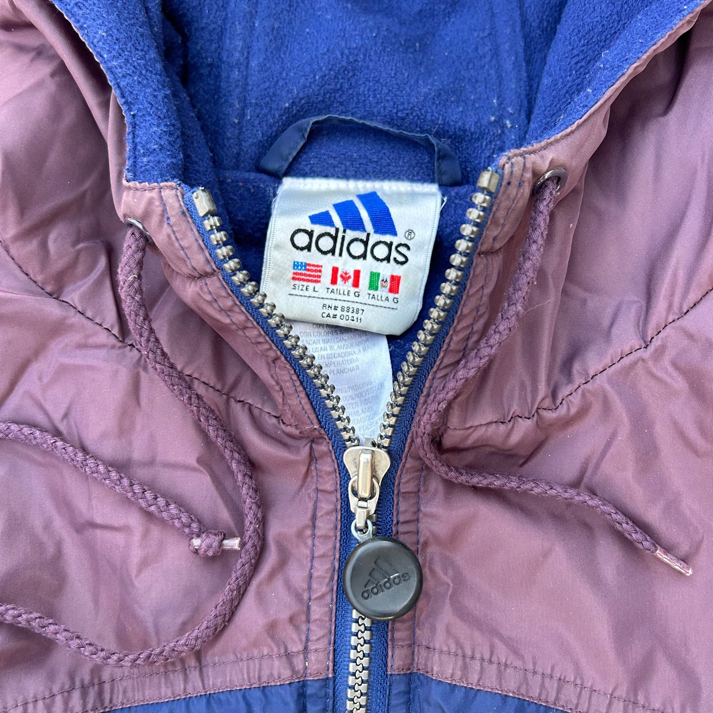 (L) Vintage Adidas Puffer Jacket