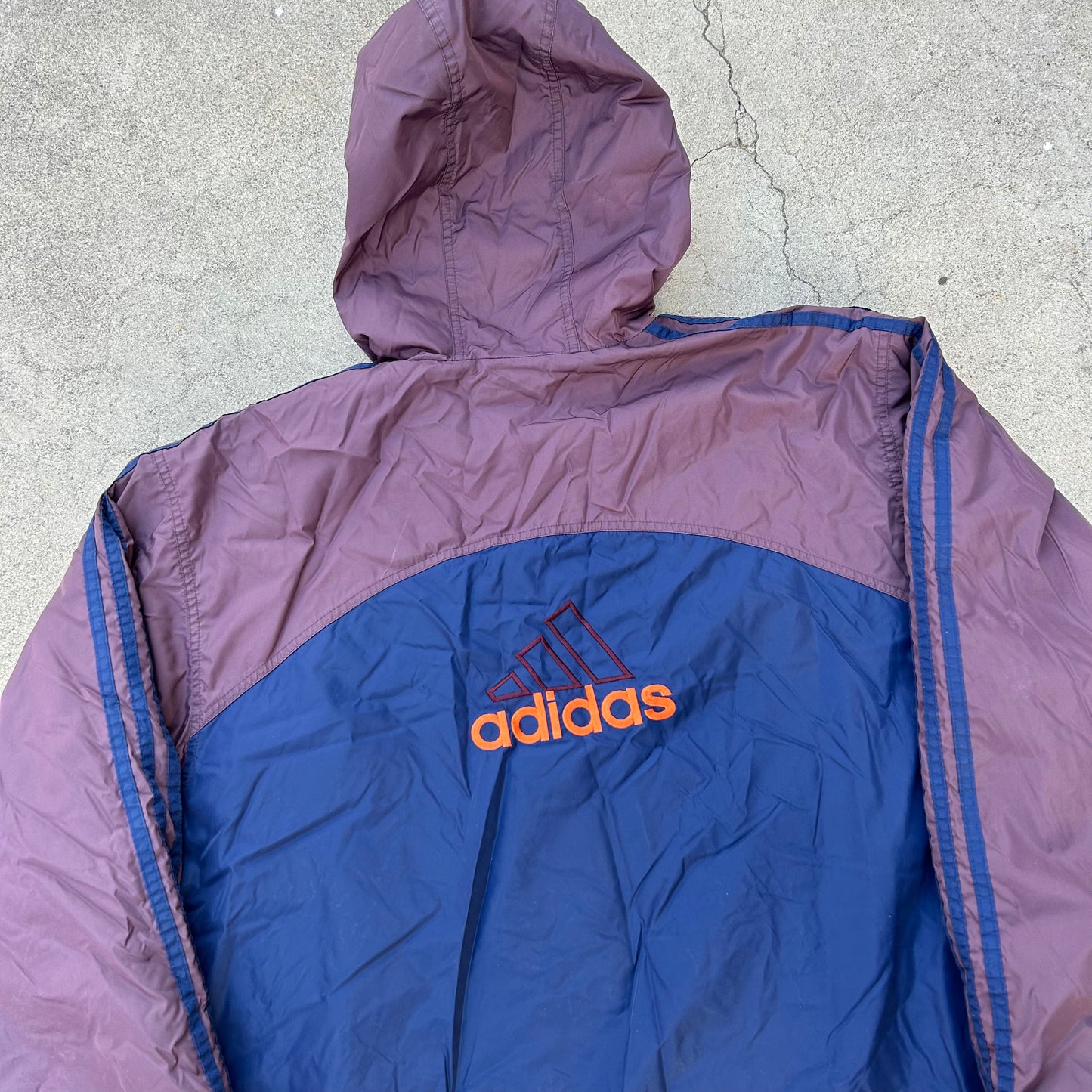 (L) Vintage Adidas Puffer Jacket