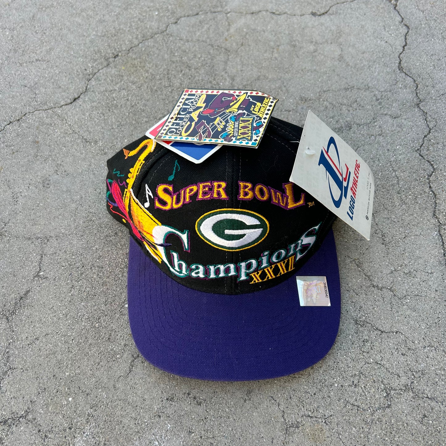 (OS) 1996 Superbowl Champions Green Bay Packer Logo Athletic Snapback