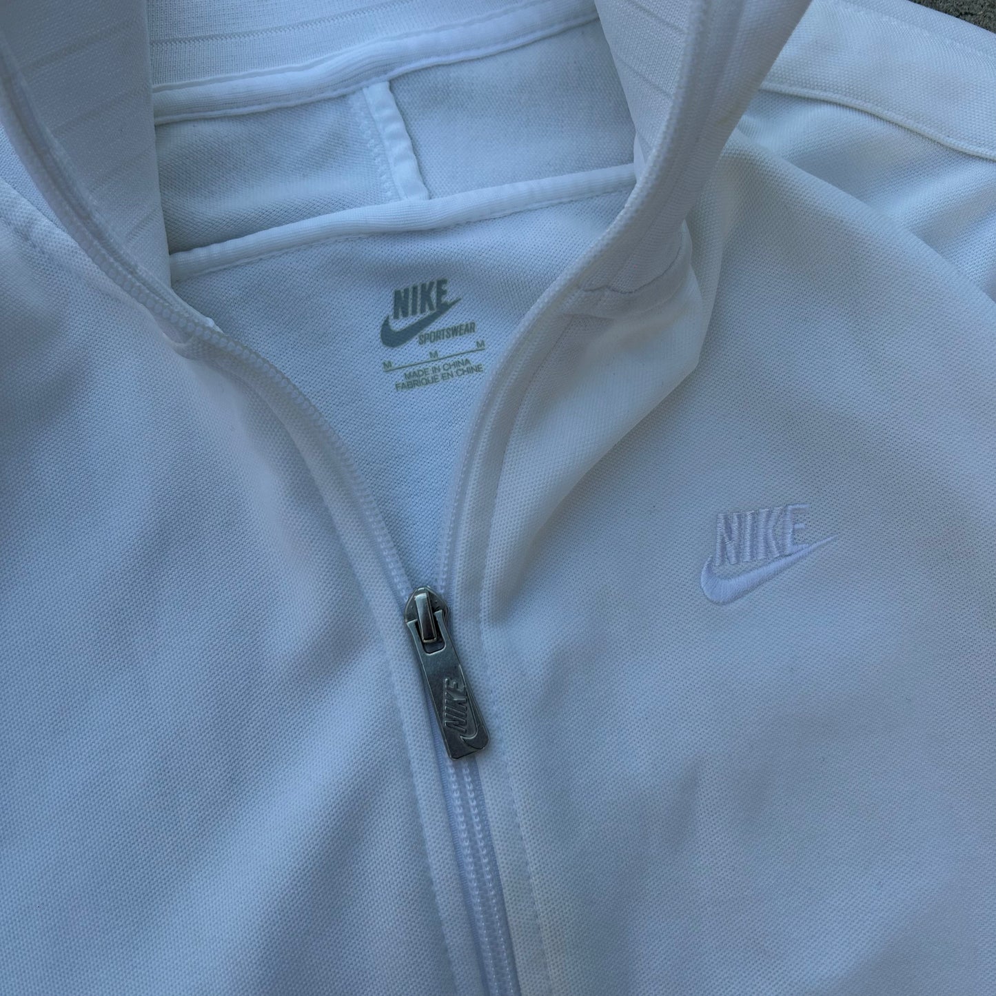 (M) Y2K White Nike Full Zip Jacket