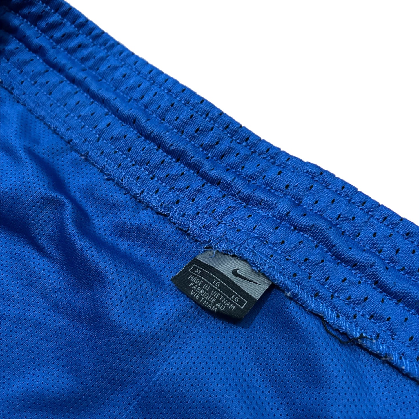 (XL) Y2K Nike Basketball Knicks Mesh Shorts