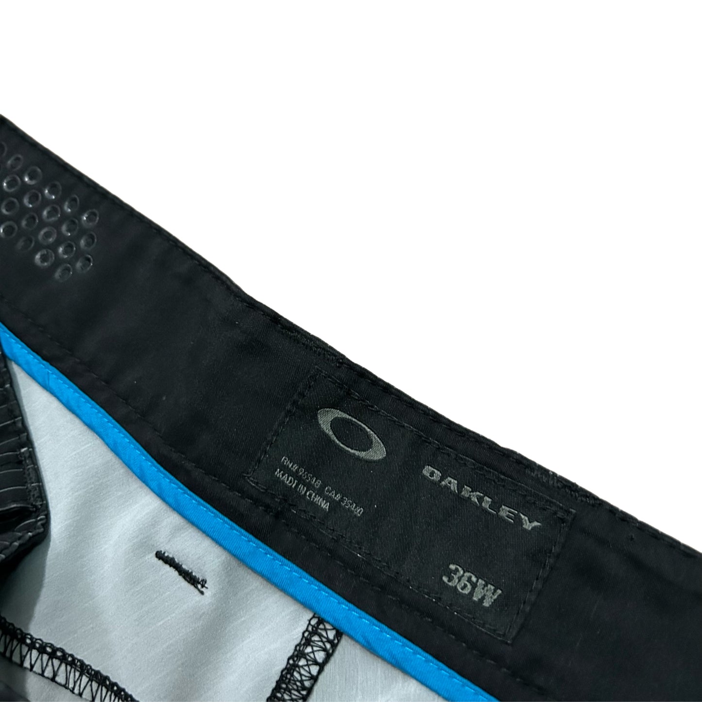 (36) Y2K Oakley Pinstripe Black Shorts