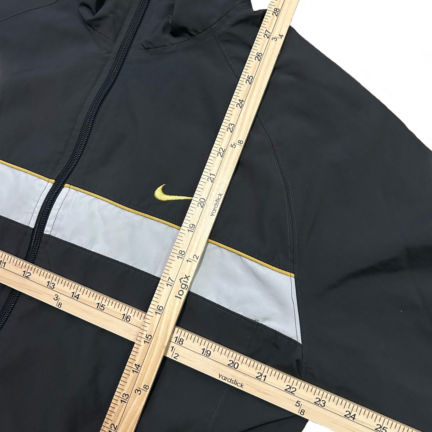 (XL) Y2K Nike Grey Zip-Up Windbreaker