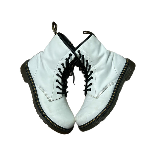 (6M) Dr. Martens 1460 8-Eye Lace White Patent Boots